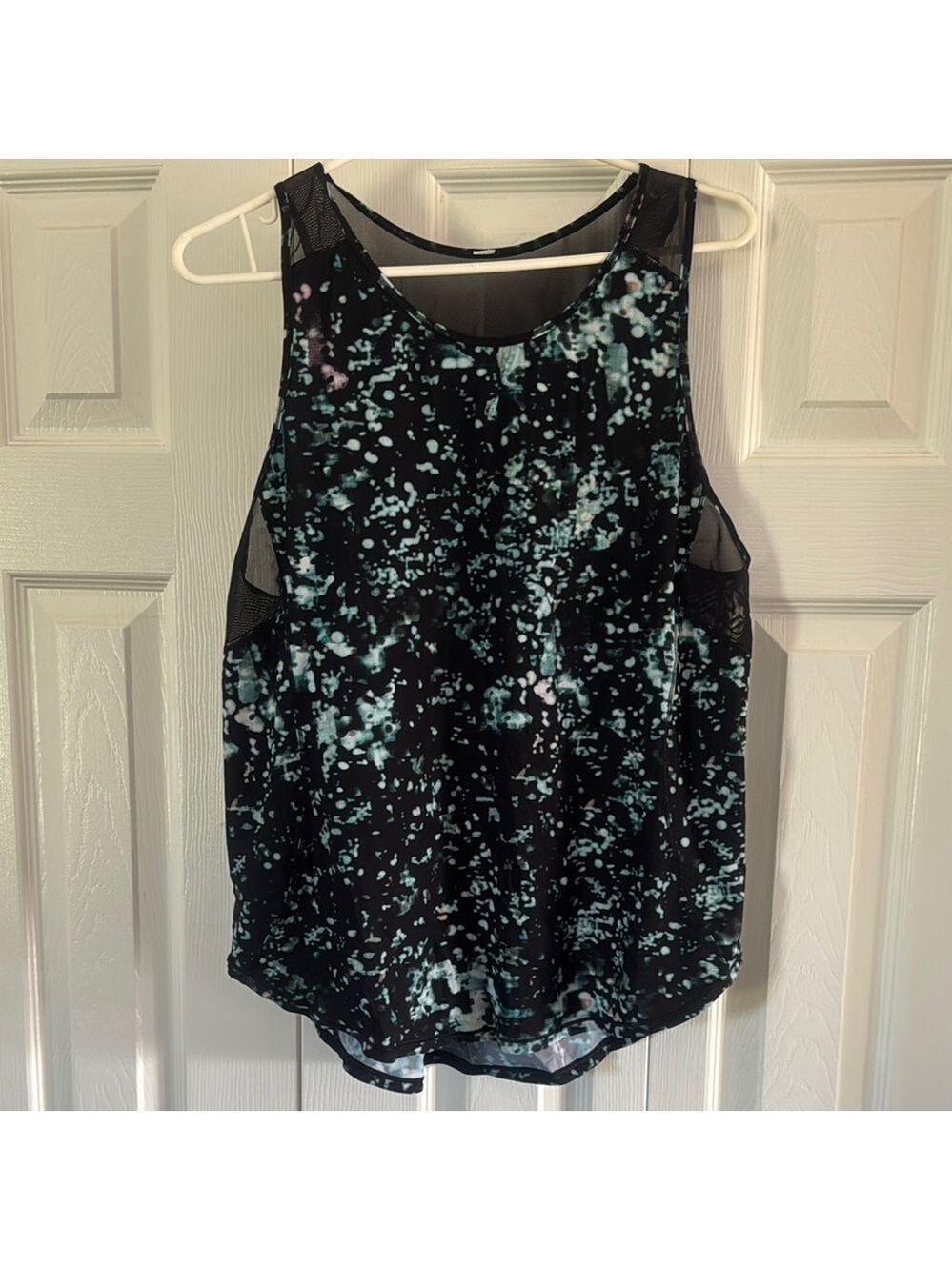 Lululemon Athletica Tank Top in Black with Breathable Fabric